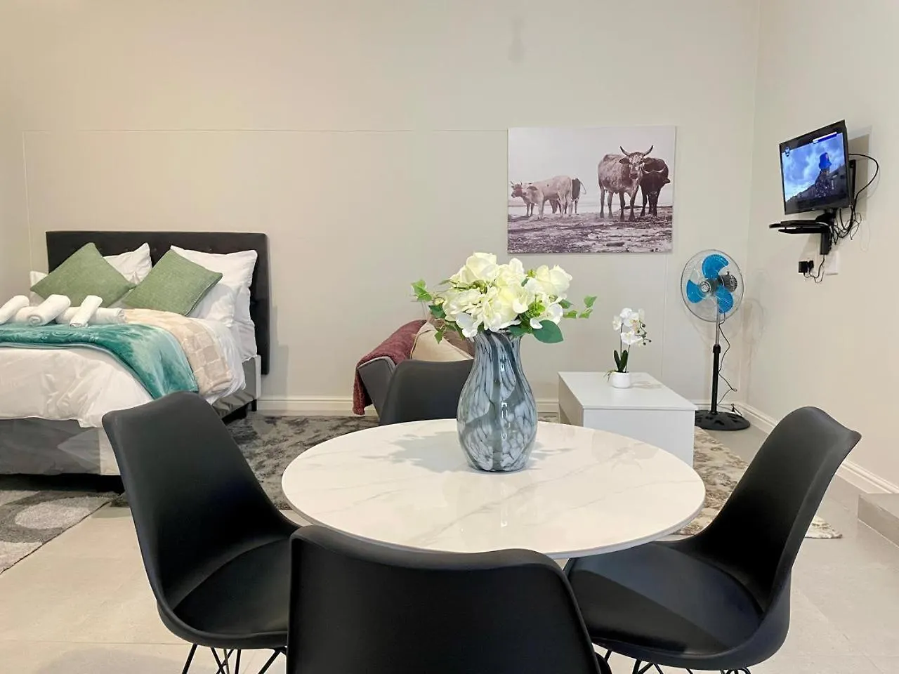 Sunningdale White House Accomodations Κέιπ Τάουν